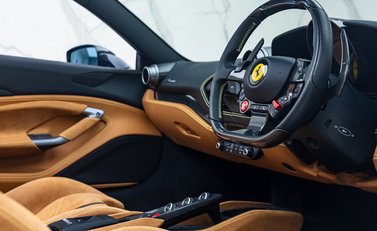 Ferrari F8 SPIDER 14