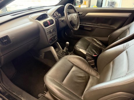 Vauxhall Tigra 1.8i 16v Exclusiv 2dr (a/c) 33