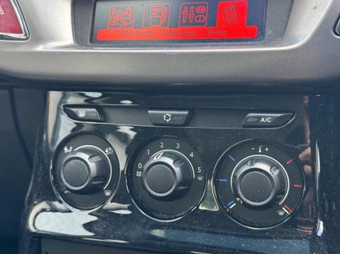 Citroen C3 1.2 PureTech Selection Euro 6 5dr 11