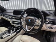 BMW 7 Series 3.0 740d M Sport Saloon 4dr Diesel Auto xDrive Euro 6 (s/s) (320 ps) 38