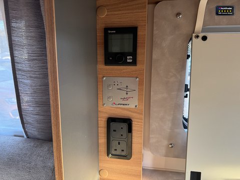 Bailey Adamo 75-4DL 6 Berth|4 Belt|Rear Lounge|Bathroom|Kitchen 31