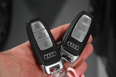 Audi E-Tron SPORTBACK QUATTRO S LINE 21