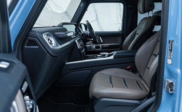 Mercedes-Benz G Class G63 AMG CARBON EDITION 16
