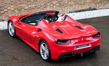 Ferrari 488 Spider 5