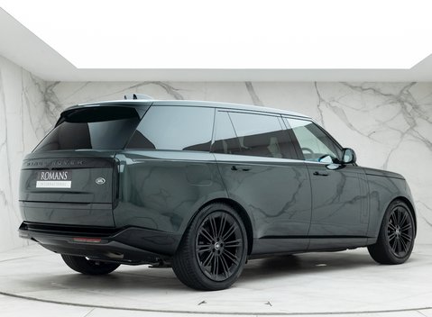 Land Rover Range Rover P400 Autobiography LWB 7 Seater 7
