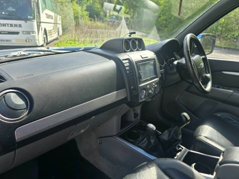 Ford Ranger XLT 4X4 DCB TDCI 8