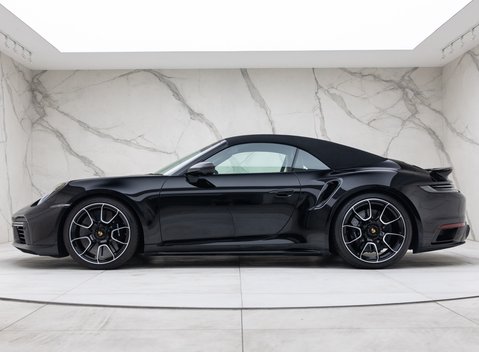 Porsche 911 Turbo S Cabriolet (992) 7