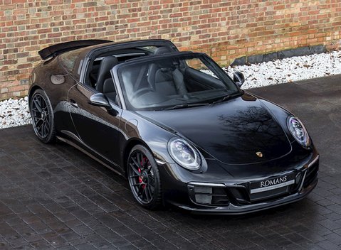 Porsche 911 Targa 4 GTS (991.2) 25