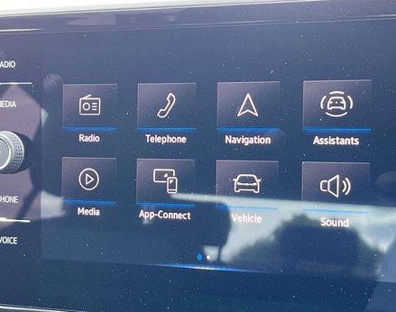 Volkswagen T-Roc 1.5 T-Roc R-Line TSI Semi-Auto 5dr 25