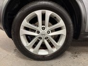Nissan Juke 1.6 Acenta Premium Euro 5 (s/s) 5dr 23
