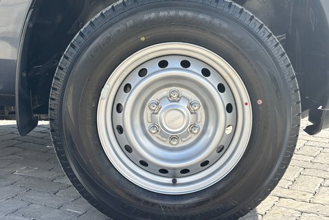 Isuzu D-Max Utility Single Cab 4x4 Pickup 29
