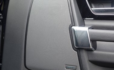 Land Rover Discovery 12