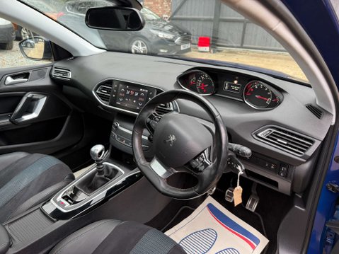 Peugeot 308 1.2 308 Tech Edition PureTech S/S 5dr 58