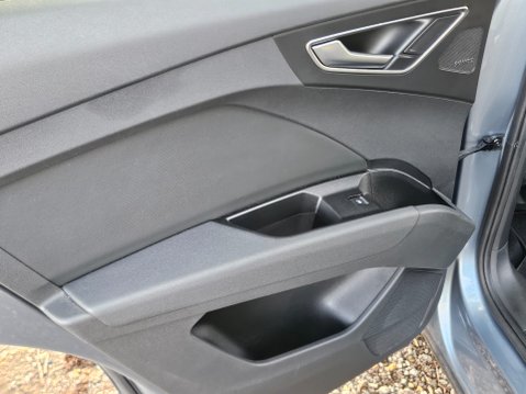 Audi Q4 SPORTBACK S LINE 33