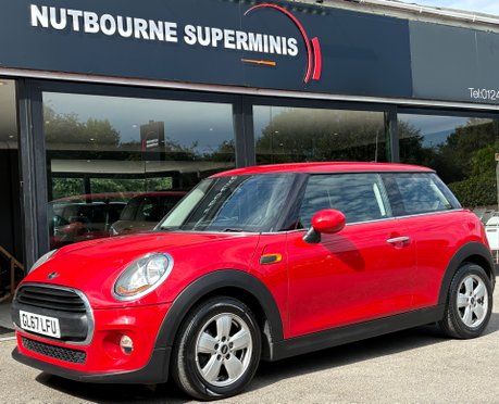 Mini Hatch One 1.5 Petrol Manual Media pack - NAVIGATION - REAR PARK - LOW INSURANCE 1