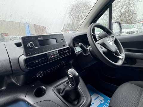 Vauxhall Combo 1.5 Combo 2300 SportIVE TD S/S 12