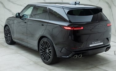 Land Rover Range Rover Sport P635 SV EDITION ONE 9