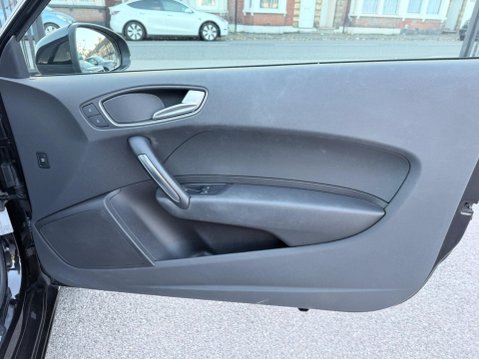 Audi A1 1.2 TFSI Sport Euro 5 (s/s) 3dr 27