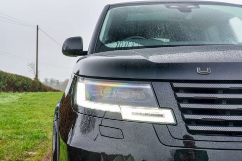 Land Rover Range Rover D350 HSE URBAN Automotive 15
