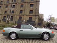 Mercedes-Benz SL Series 500SL-32 71