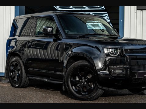 Land Rover Defender 3.0 Defender Hard Top X-Dynamic HSE DMHEV A 4WD 3dr 7