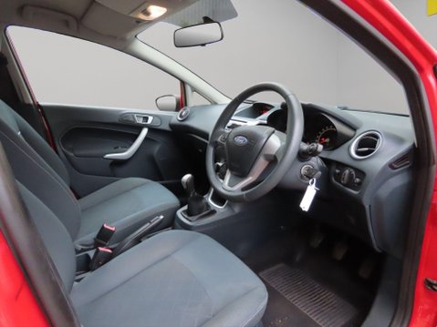 Ford Fiesta 1.25 Edge 5dr 9