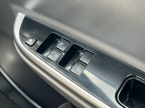 Mitsubishi L200 DI-D CHALLENGER DCB 38