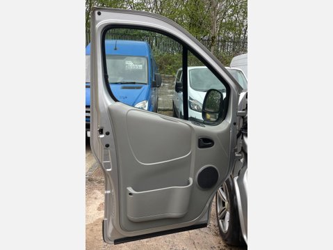 Renault Trafic 2.0 TD dCi SL29 QS6 L1 H1 4dr 30