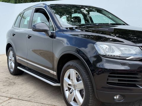 Volkswagen Touareg 3.0 Touareg V6 TSi Hybrid Auto 4WD 5dr 4