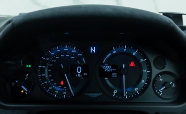 Aston Martin Vantage GT12 16