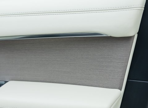 Land Rover Range Rover P510e First Edition 30