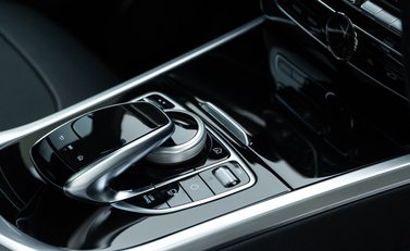 Mercedes-Benz G Class G400d AMG LINE PREMIUM PLUS 21