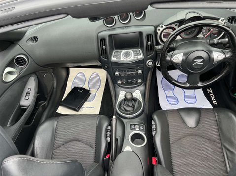 Nissan 370Z 3.7 370Z GT V6 2dr 29