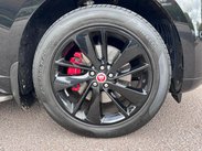 Jaguar F-Pace 2.0 D200 MHEV R-Dynamic Black Auto AWD Euro 6 (s/s) 5dr 64