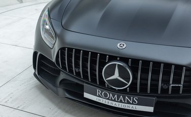 Mercedes-Benz AMG GT R Roadster 36