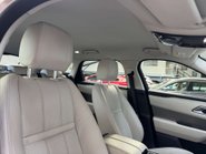 Land Rover Range Rover Velar 2.0 Range Rover Velar SE D180 Auto 4WD 5dr 53