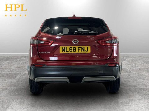 Nissan Qashqai 1.6 DIG-T N-Connecta SUV 5dr Petrol Manual Euro 6 (s/s) (163 ps) 6