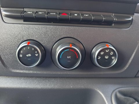 Renault Trucks Uk Master 2023 Renault Master 9