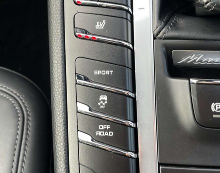 Porsche Macan 3.0 Macan S Semi-Auto 4WD 5dr 55