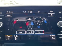 Volkswagen T-Roc 1.5 T-Roc R-Line TSI Semi-Auto 5dr 45