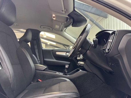 Volvo XC40 2.0 XC40 Momentum D3 5dr 51