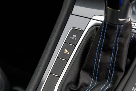 Volkswagen Golf E-GOLF 38
