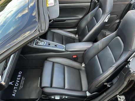 Porsche 911 C2S CONVERTIBLE 44