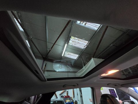 Hyundai ix35 1.7 CRDi Premium Euro 5 (s/s) 5dr 22