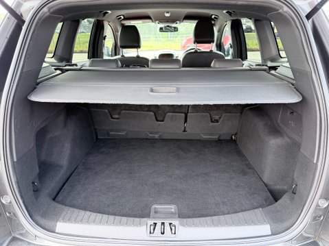 Ford Kuga ST-LINE TDCI 20