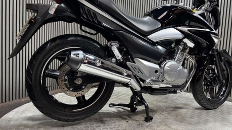 Suzuki Inazuma GW 2014 ONLY 6K MOT SEPTEMBER 2027 WARRANTY A2 READY 250CC 43