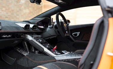 Lamborghini Huracan Performante 14