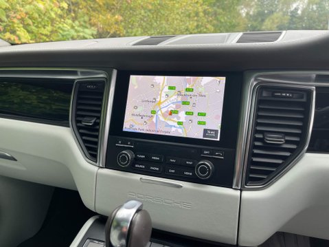 Porsche Macan 3.0 TD V6 S PDK 4WD Euro 6 (s/s) 5dr 13