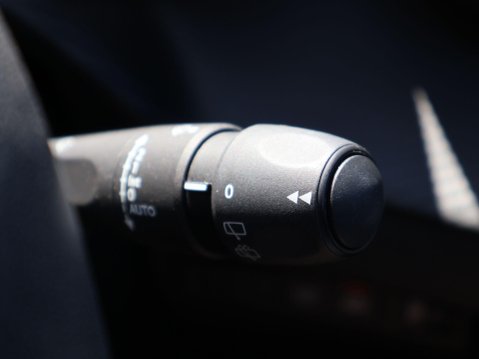Peugeot 208 1.2 PureTech Allure Premium + EAT Euro 6 (s/s) 5dr 25