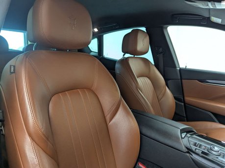 Maserati Levante 3.0 Levante D V6 Auto 4WD 5dr 33